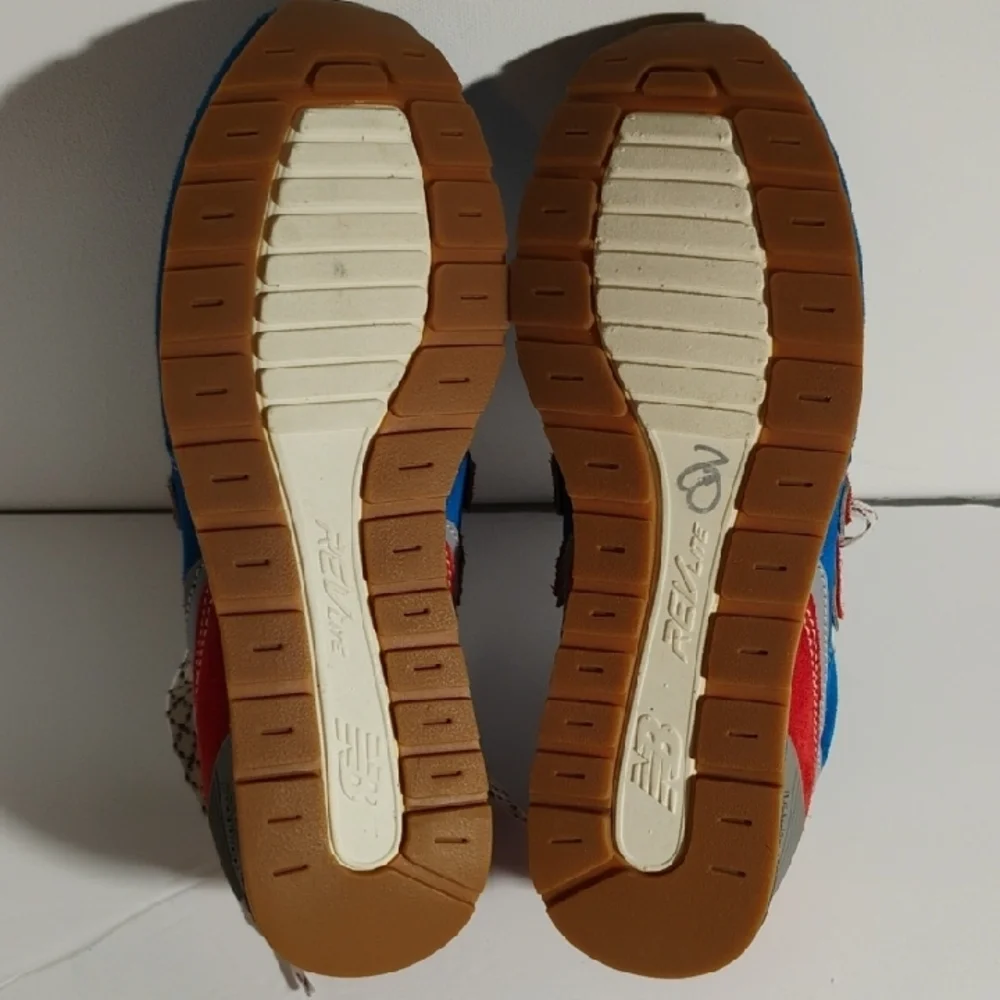 New Balance Women's Blue and Red Athletic Shoes - Picture 14 of 16